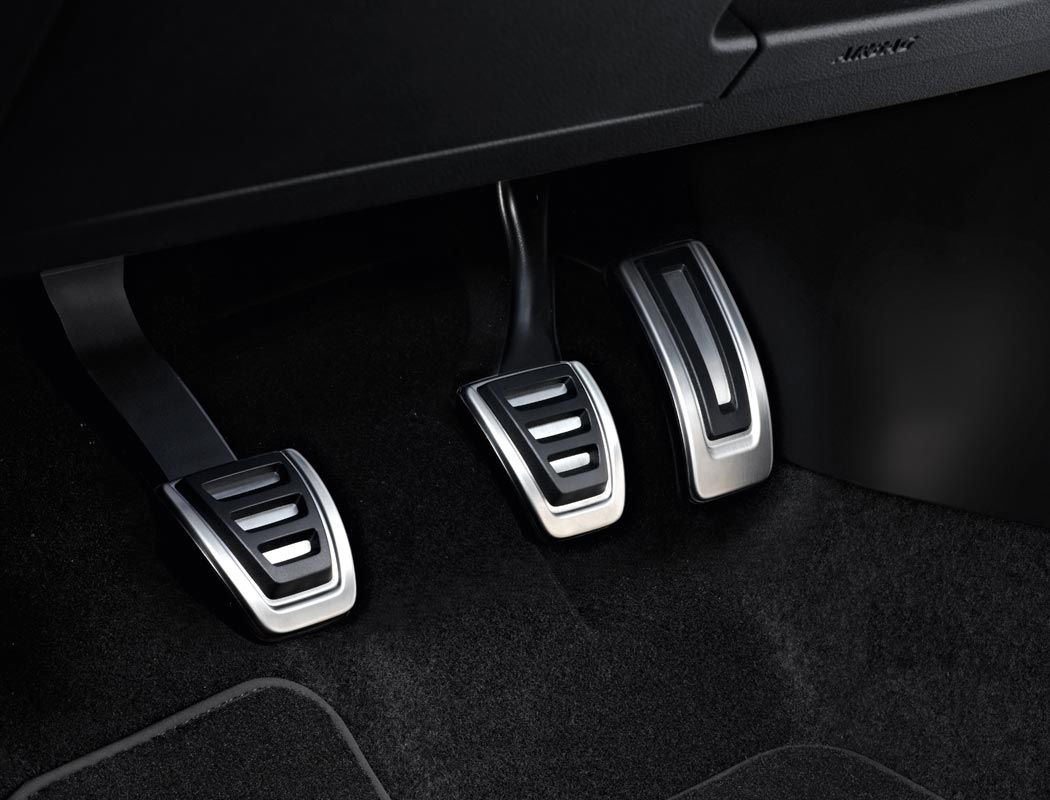 Nakładki na pedały - do wersji ze skrzynią manualną